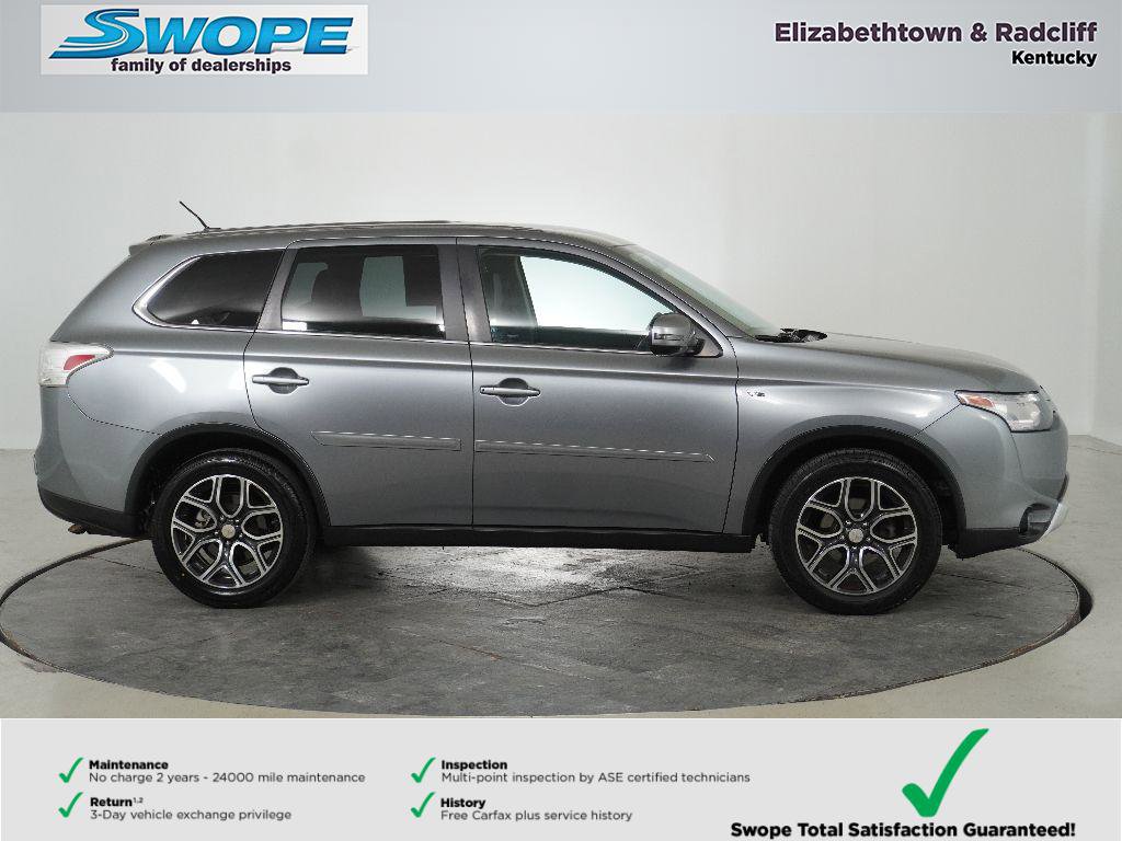 Used 2015 Mitsubishi Outlander GT image 2