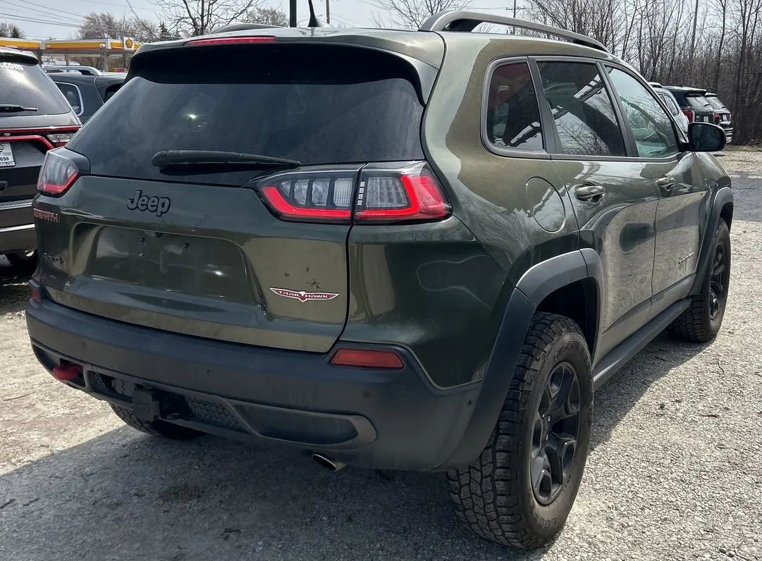 Used 2020 Jeep Cherokee Trailhawk image 1