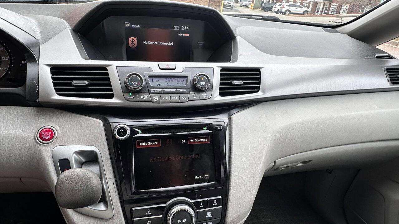 Used 2015 Honda Odyssey EX image 15