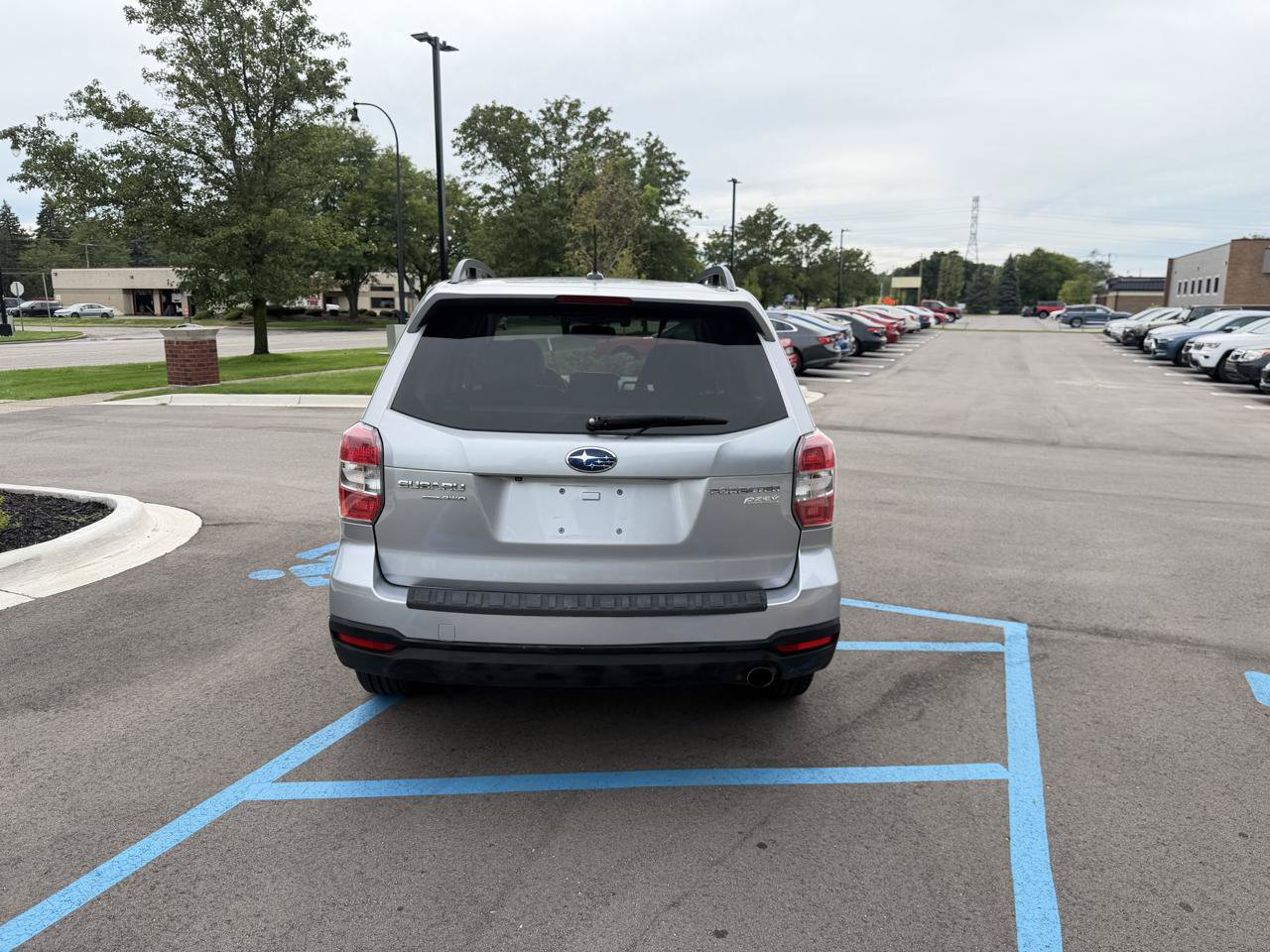 Used 2014 Subaru Forester 2.5i Touring AWD/4WD image 6