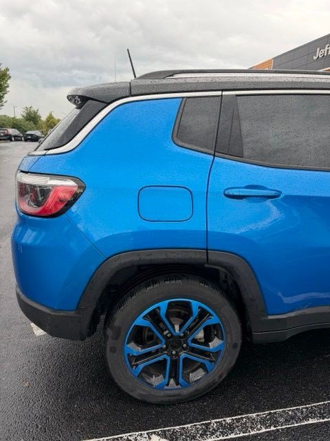Used 2022 Jeep Compass Limited AWD/4WD image 7