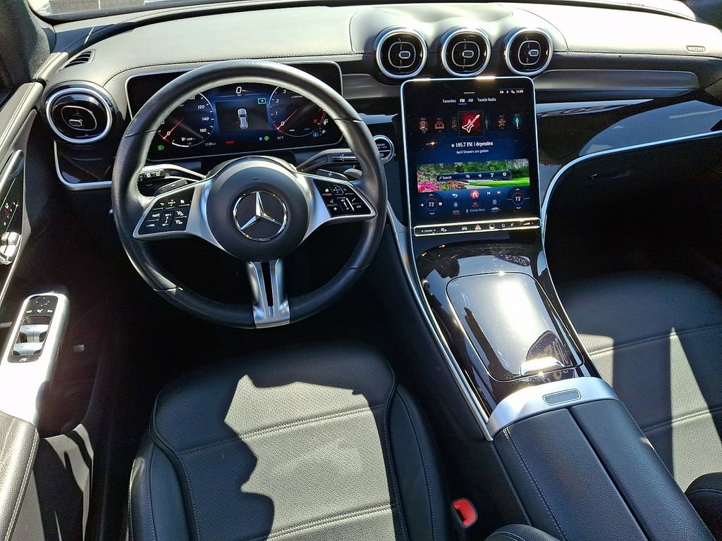 Used 2023 Mercedes-Benz GLC 300 4MATIC image 2