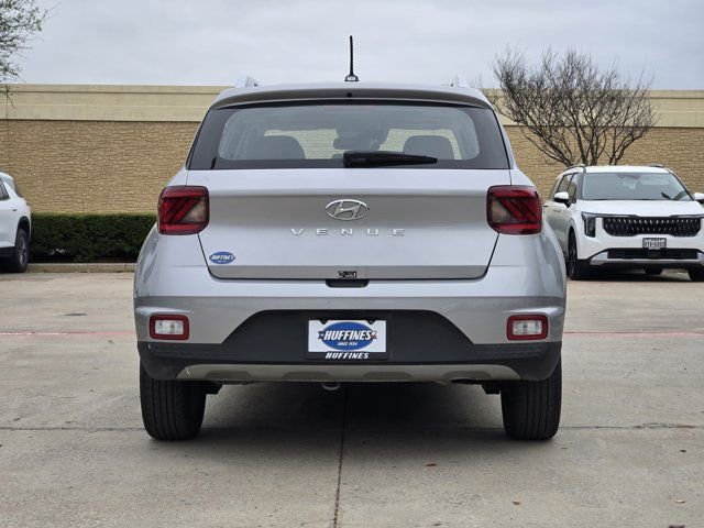 Certified 2025 Hyundai Venue SEL FWD image 7