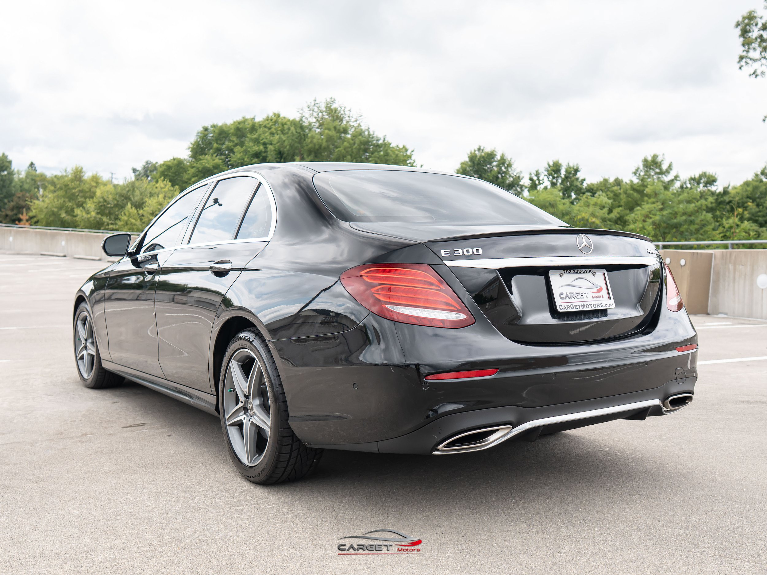 Used 2019 Mercedes-Benz E 300 4MATIC w/ Premium 1 Package image 5