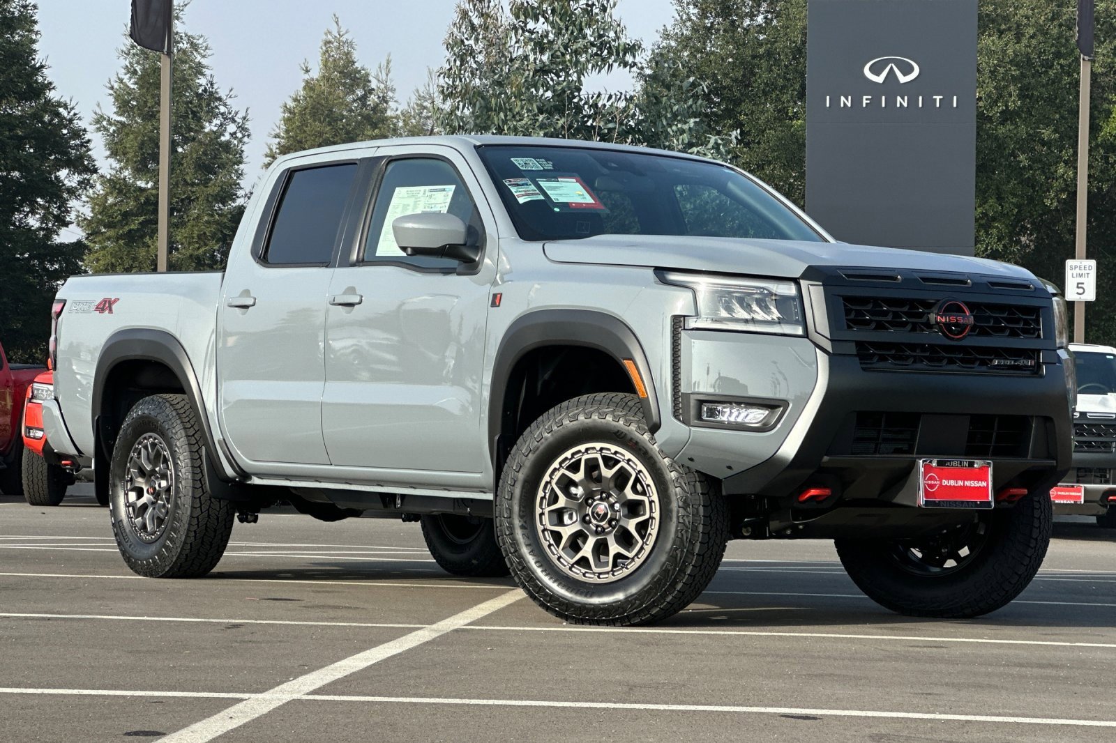 New 2026 Nissan Frontier PRO-4X w/ Pro-4x Convenience Package