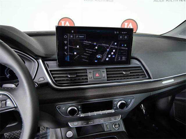 Used 2024 Audi Q5 e Premium Plus w/ Premium Plus Package image 18