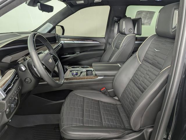 Used 2025 Cadillac Escalade Sport Platinum image 15