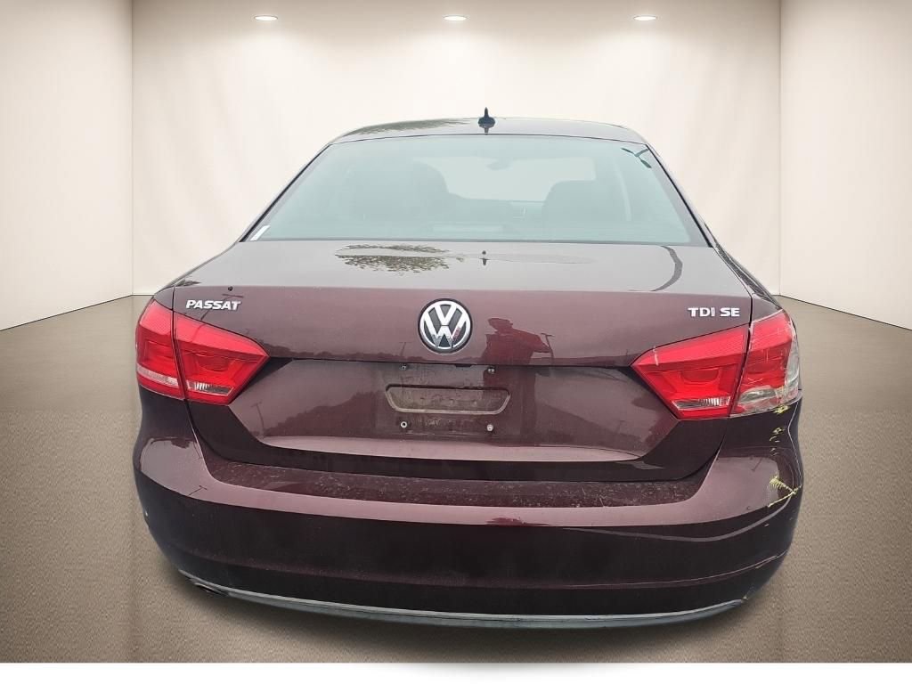 Used 2014 Volkswagen Passat TDI SE FWD image 5