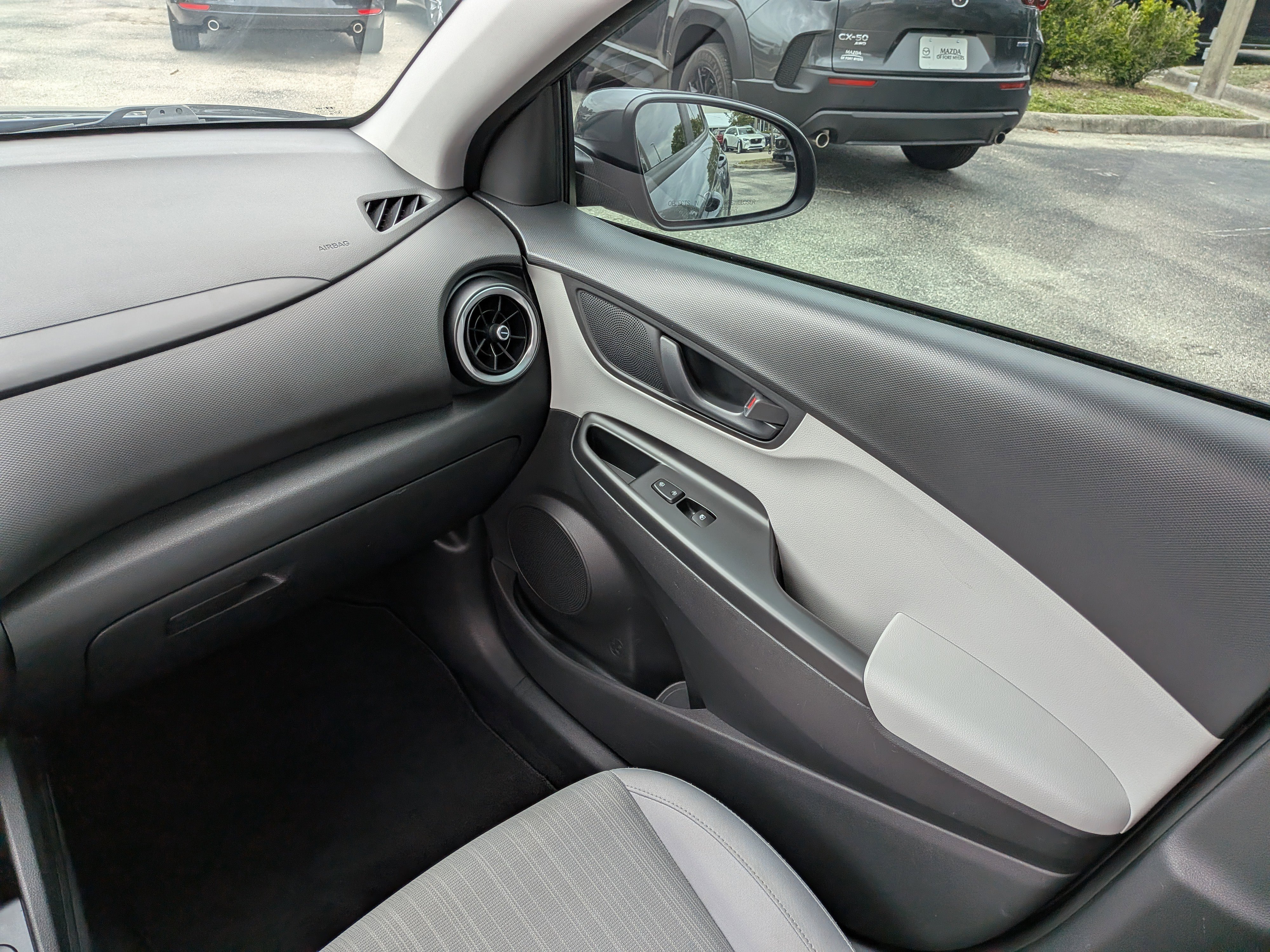Used 2023 Hyundai Kona SEL FWD image 18