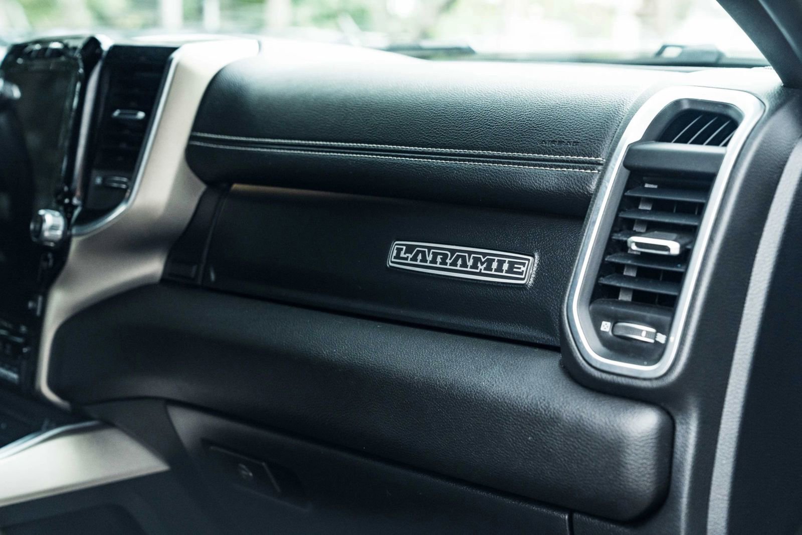 Used 2019 RAM 3500 Laramie image 26