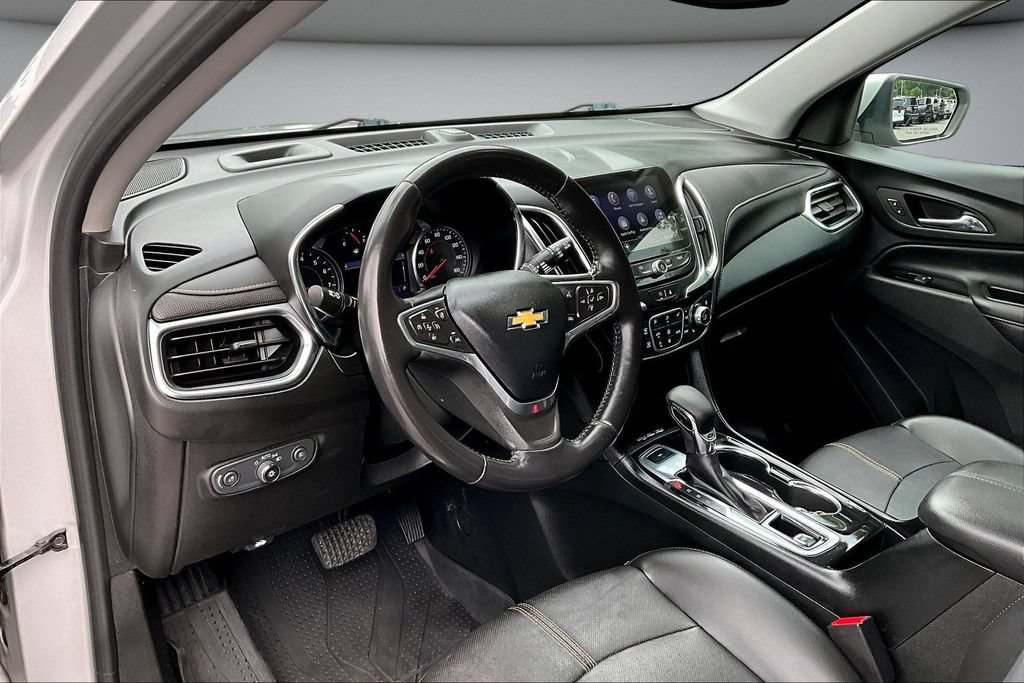 Used 2022 Chevrolet Equinox Premier AWD/4WD image 17