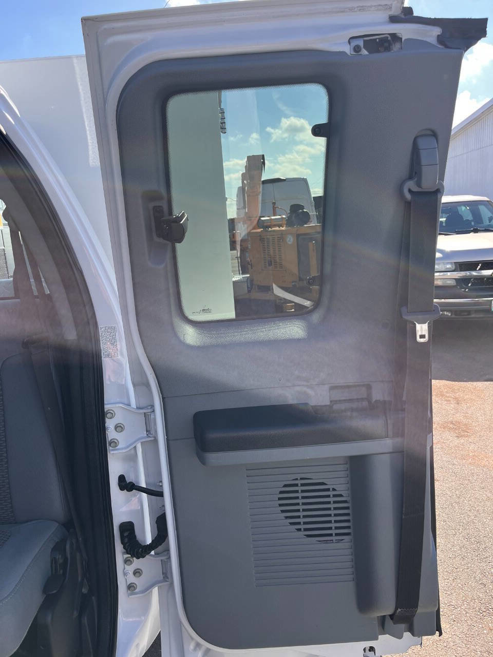 Used 2015 Ford F550 4x4 SuperCab Super Duty w/ Power Equipment Group image 17