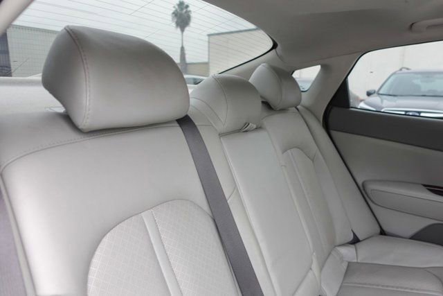 Used 2016 Kia Optima EX w/ Premium Package image 13