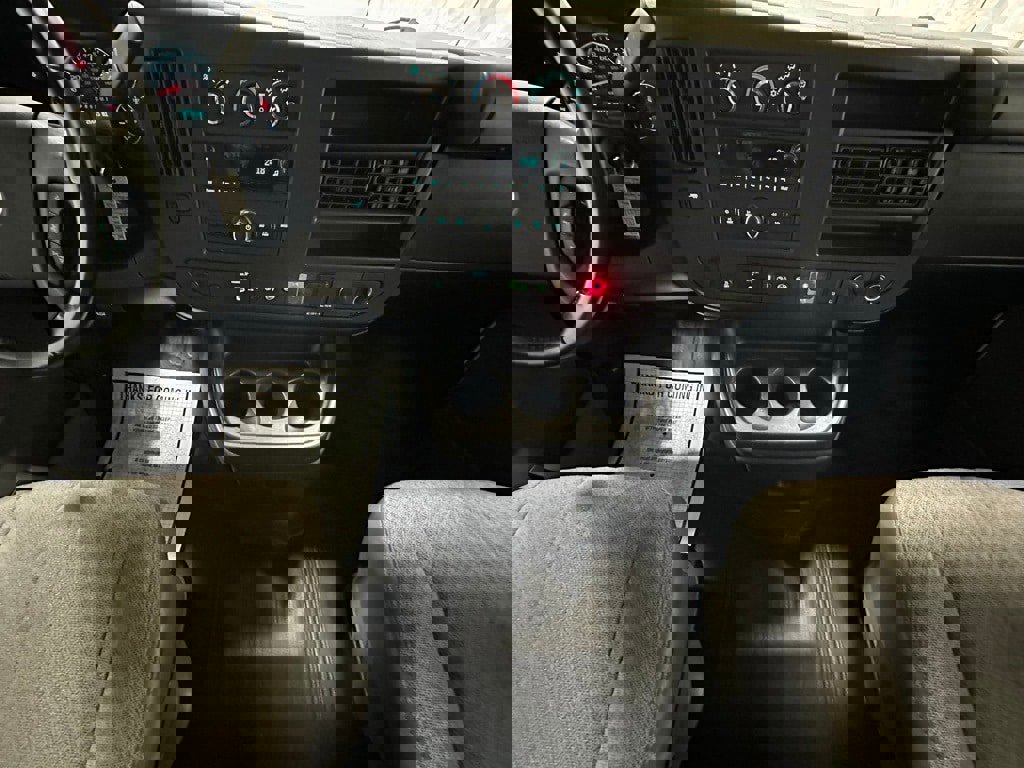 Used 2022 Chevrolet Express 3500 w/ Power Convenience Package image 27