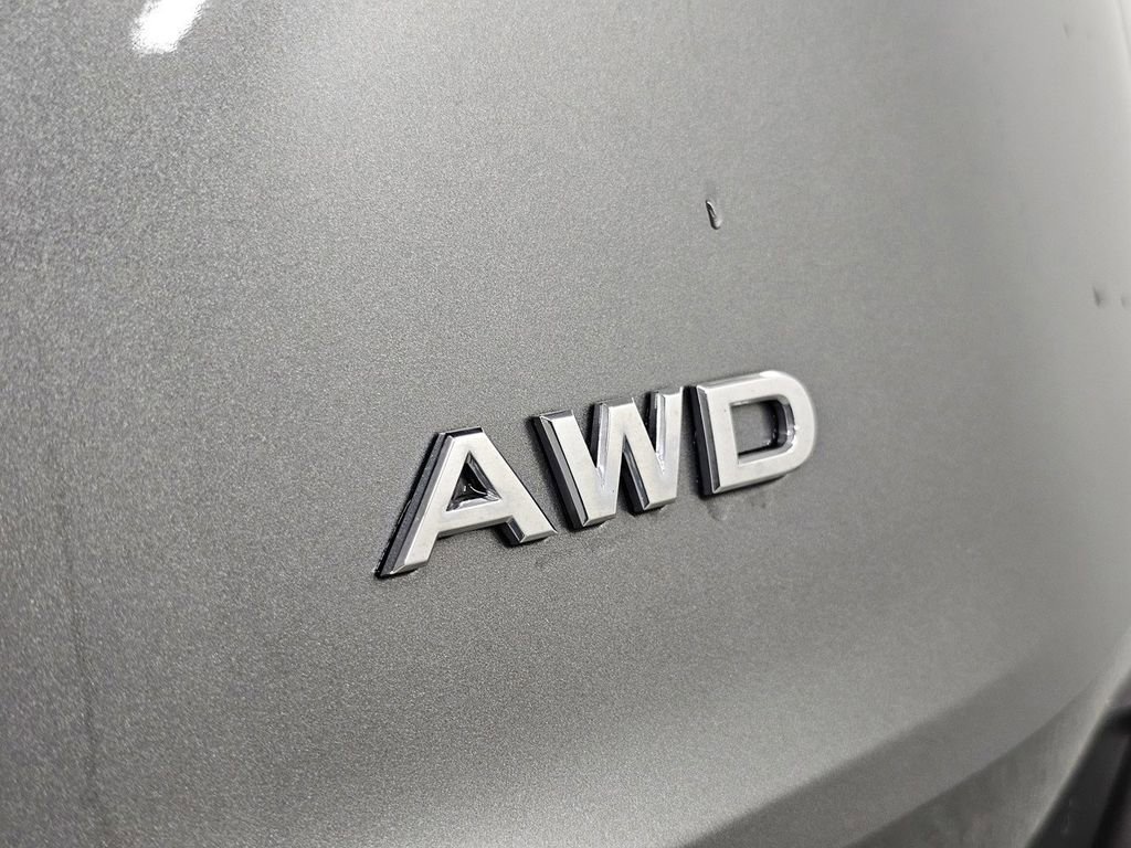 Used 2022 Nissan Rogue S AWD/4WD image 25