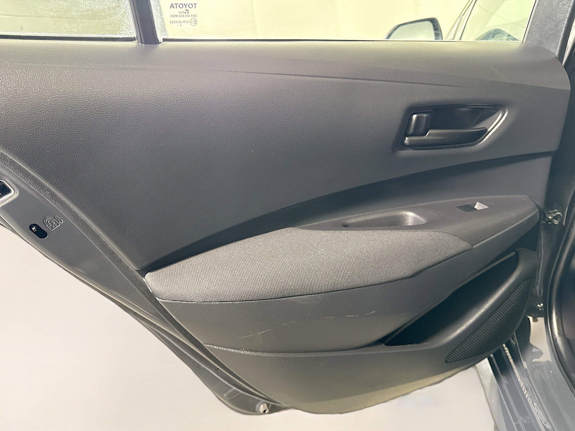 Used 2024 Toyota Corolla LE FWD image 25