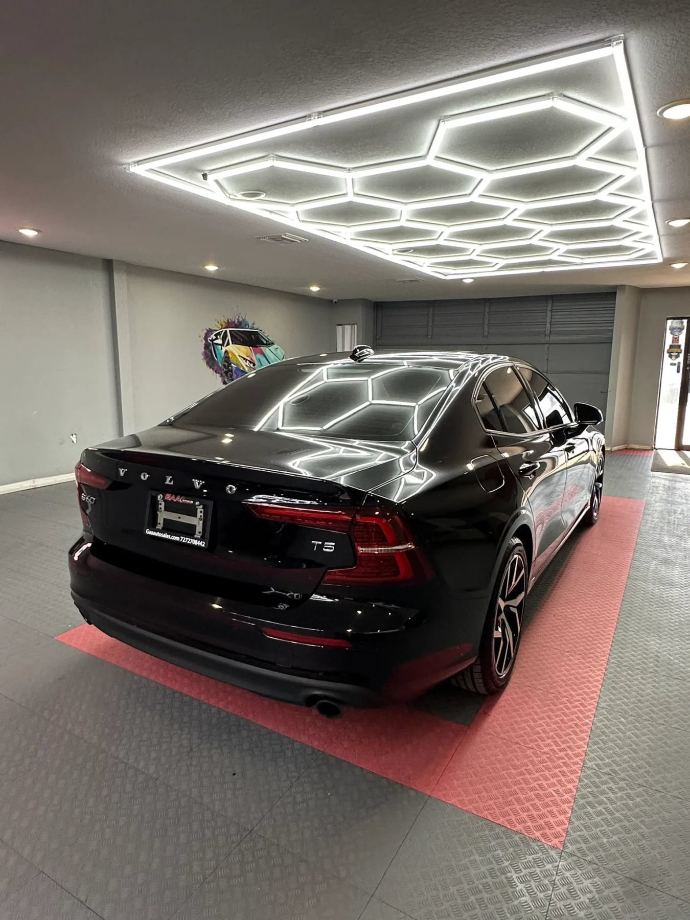 Used 2020 Volvo S60 T5 Momentum w/ Protection Package Premier FWD image 6