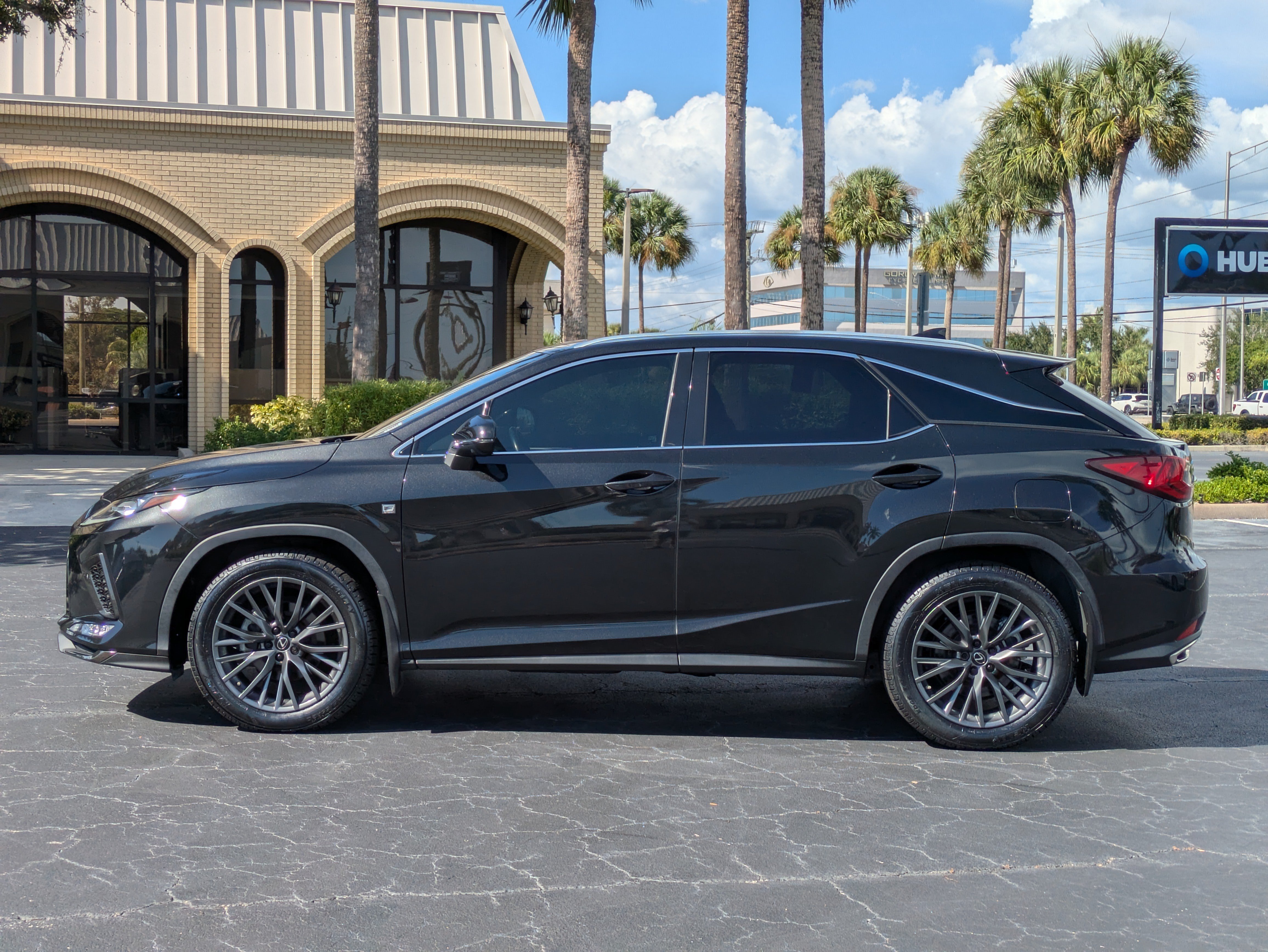 Used 2022 Lexus RX 350 F Sport w/ Accessory Package AWD/4WD image 3