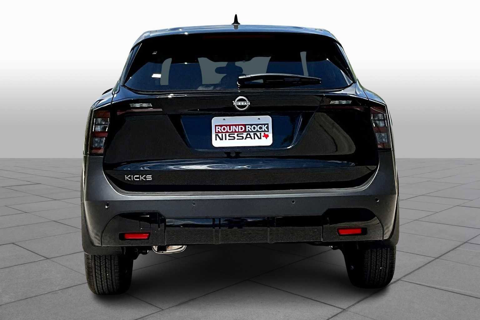 New 2025 Nissan Kicks SV image 4