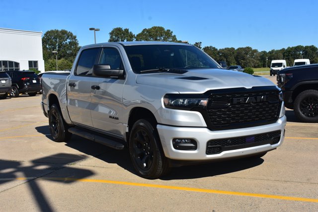 New 2027 RAM 1500 Express AWD/4WD image 3