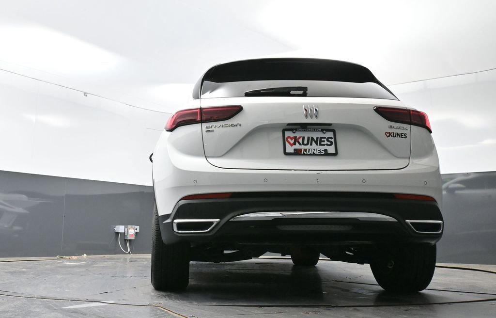 Used 2024 Buick Envision Preferred AWD/4WD image 57