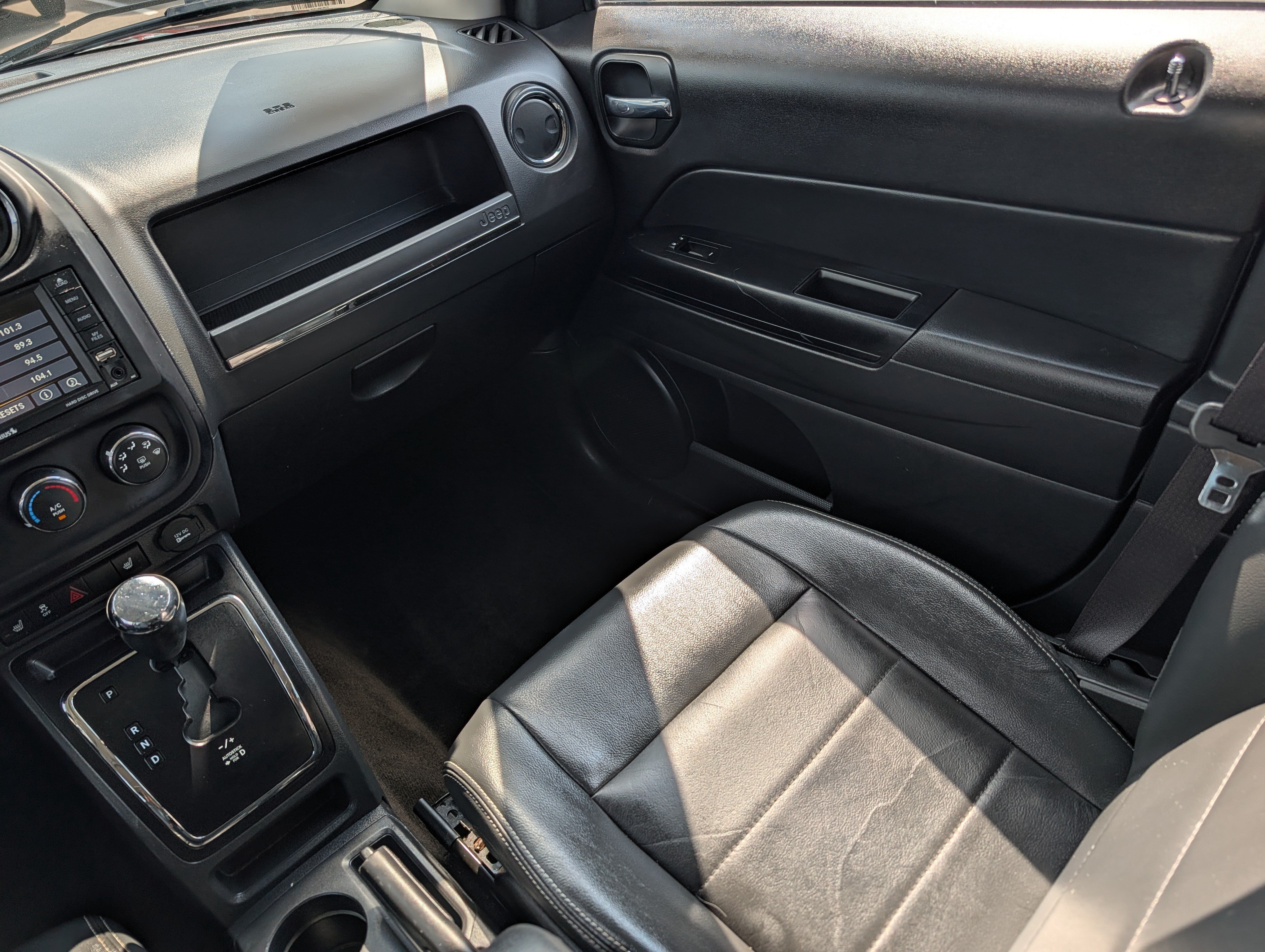 Used 2015 Jeep Patriot 4WD image 11