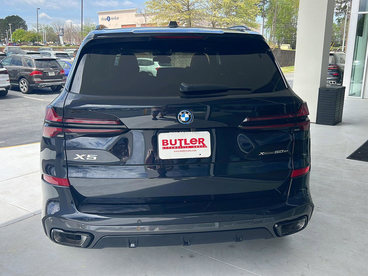 New 2026 BMW X5 xDrive50e image 6