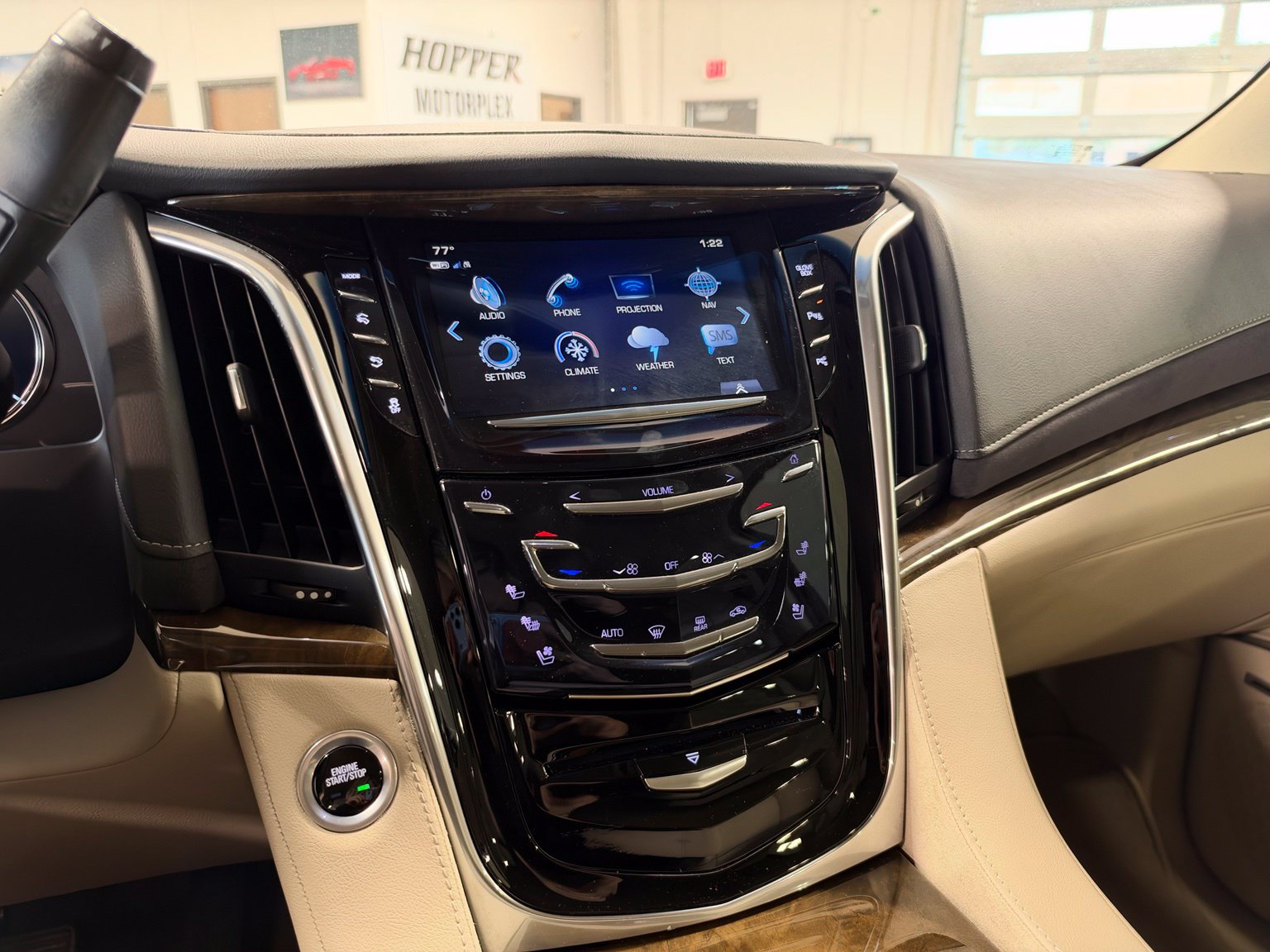 Used 2019 Cadillac Escalade 2WD image 23