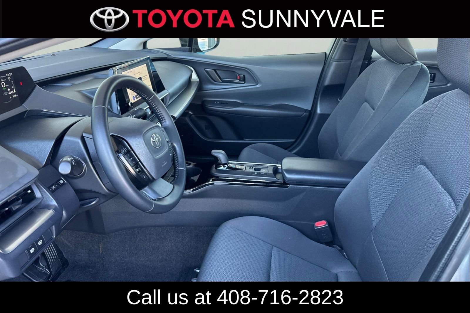 Used 2025 Toyota Prius LE image 14