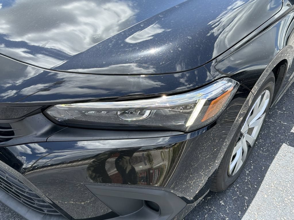 Used 2023 Honda Civic LX image 9