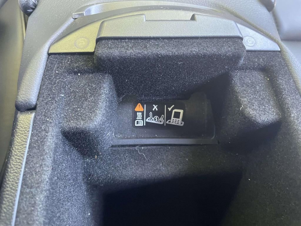 Used 2017 Cadillac XT5 Platinum w/ Driver Assist Package image 24