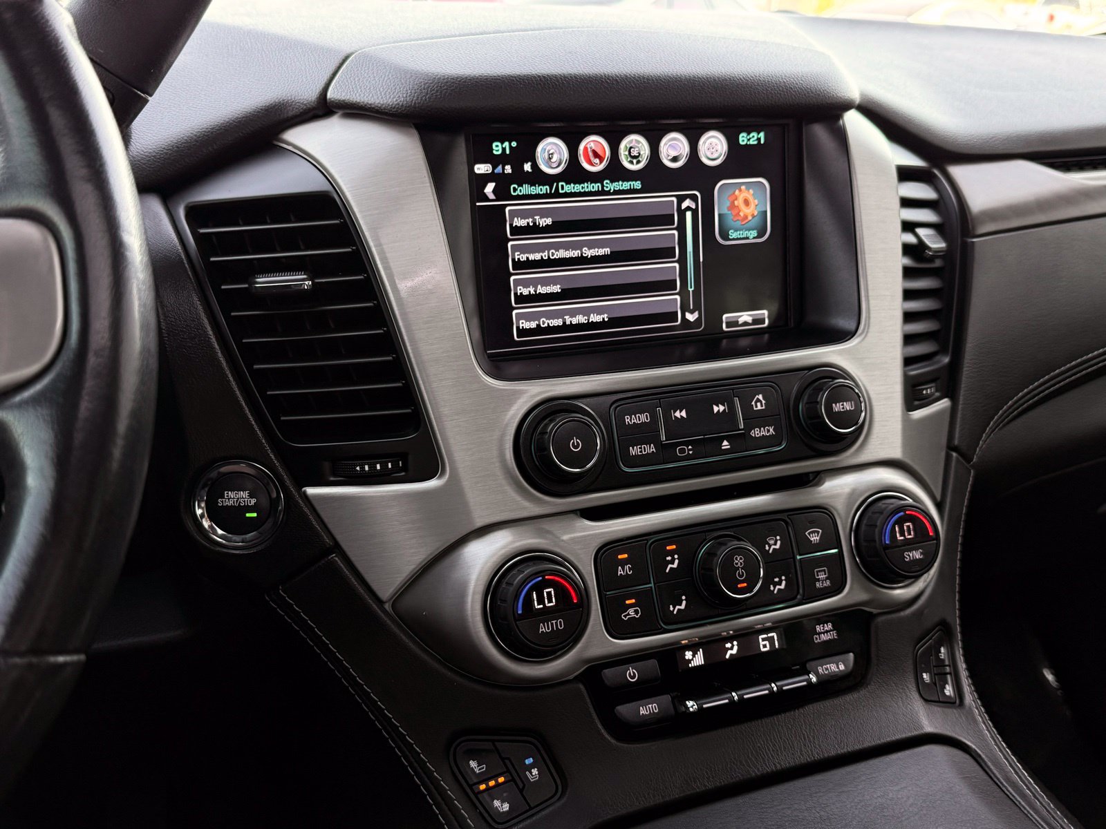 Used 2020 GMC Yukon Denali w/ Denali Ultimate Package AWD/4WD image 47