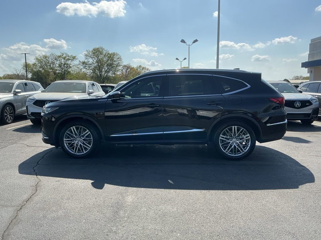 Certified 2023 Acura MDX SH-AWD w/ Advance Package image 2