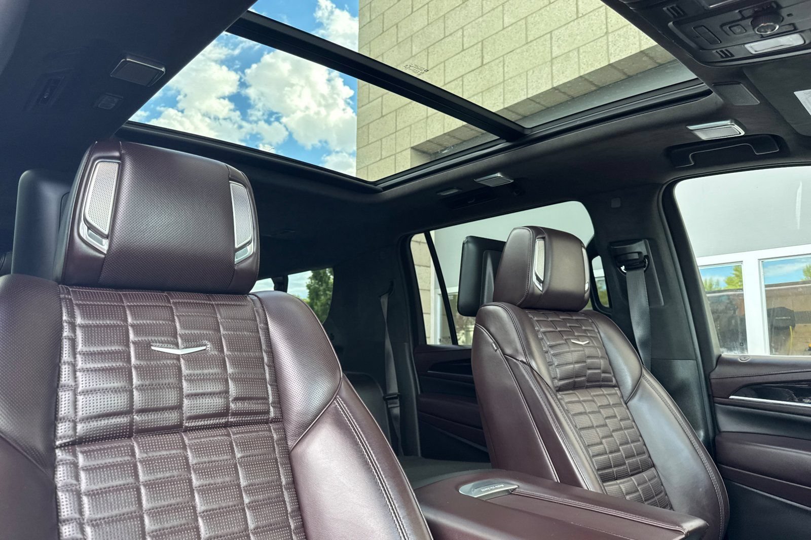 Certified 2022 Cadillac Escalade ESV Sport Platinum AWD/4WD image 21