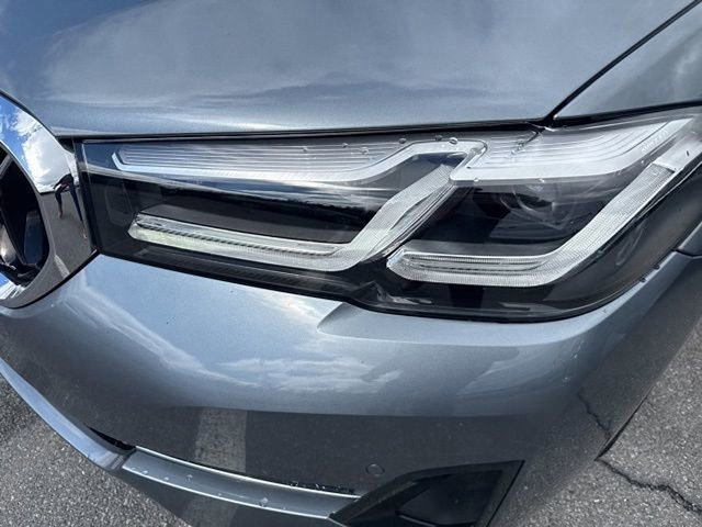 Used 2021 BMW 530i xDrive w/ Premium Package video 2