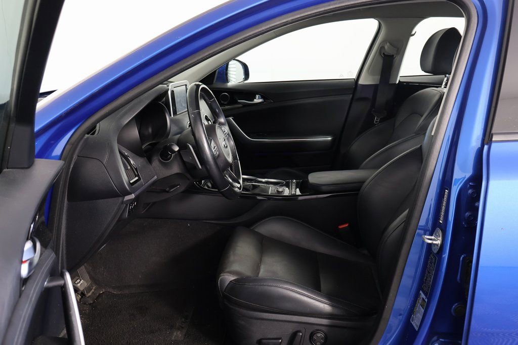 Used 2019 Kia Stinger image 9