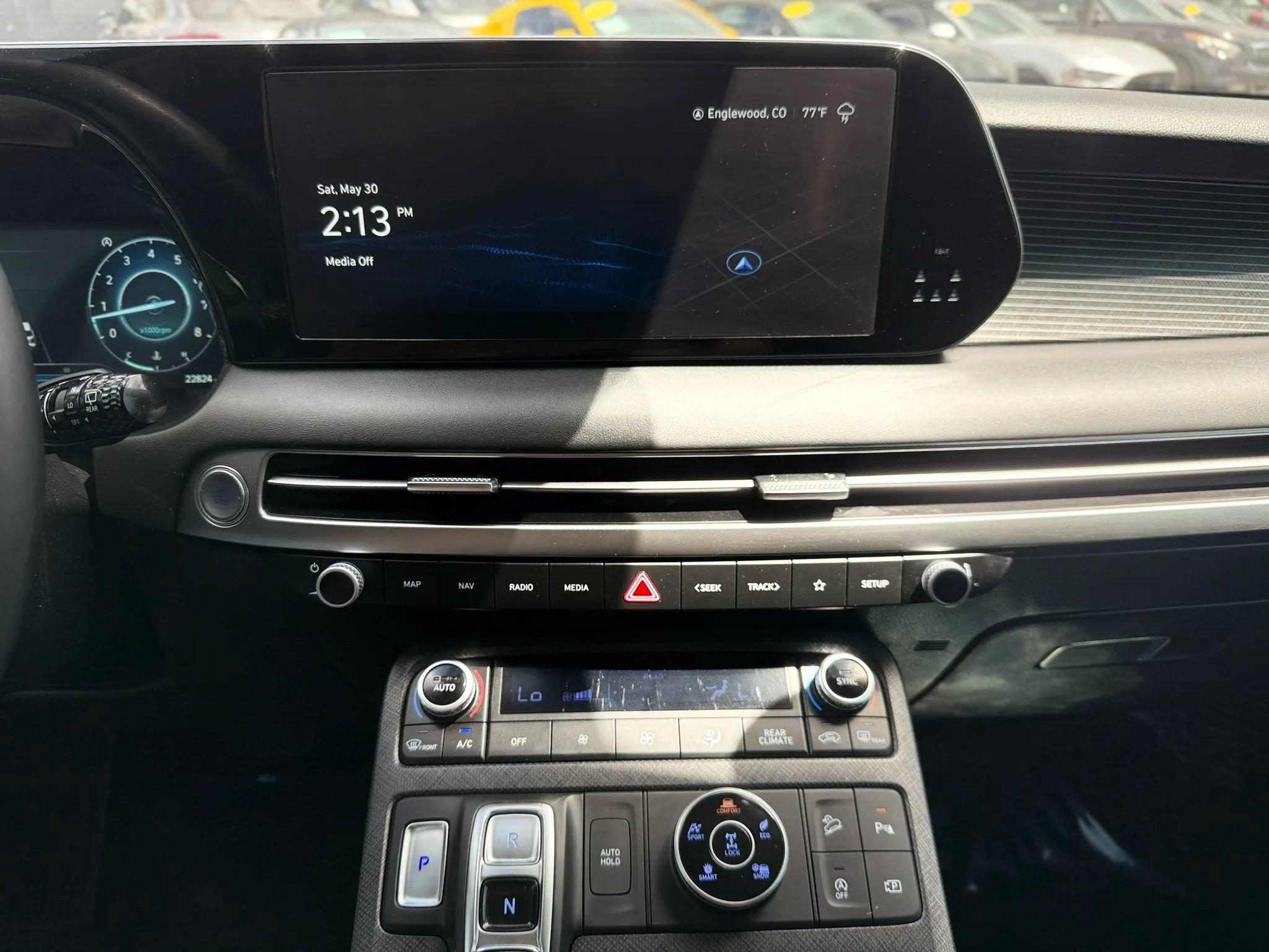 Used 2024 Hyundai Palisade Limited AWD/4WD image 34