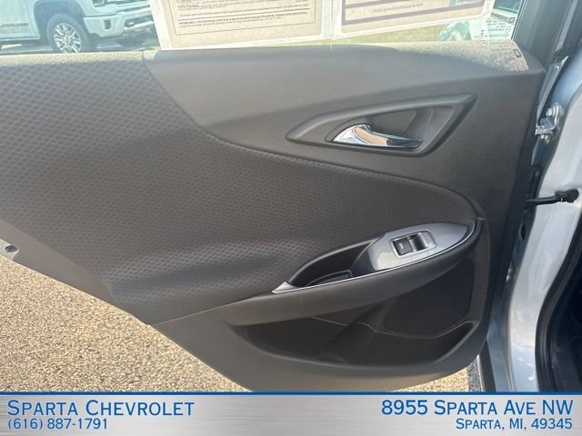 Used 2017 Chevrolet Malibu LT FWD image 21