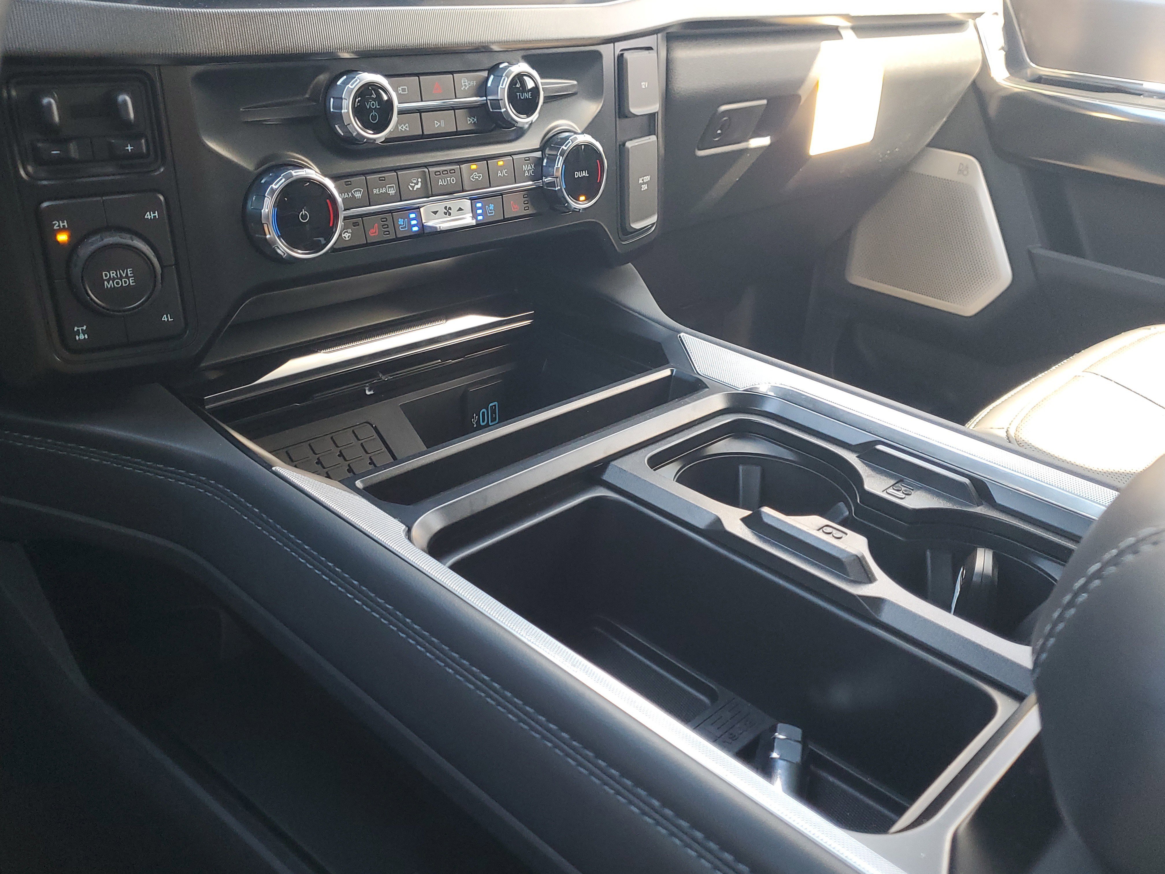 New 2026 Ford F350 Platinum w/ FX4 Off-Road Package image 18