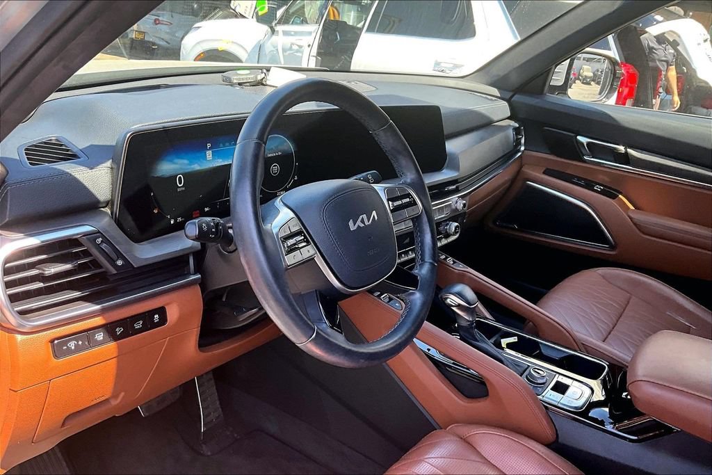 Used 2024 Kia Telluride SX Prestige X-Pro AWD/4WD image 11