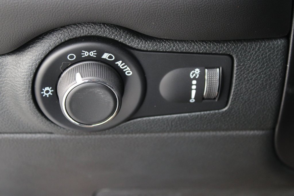 Used 2024 Dodge Durango R/T w/ Blacktop Package image 12