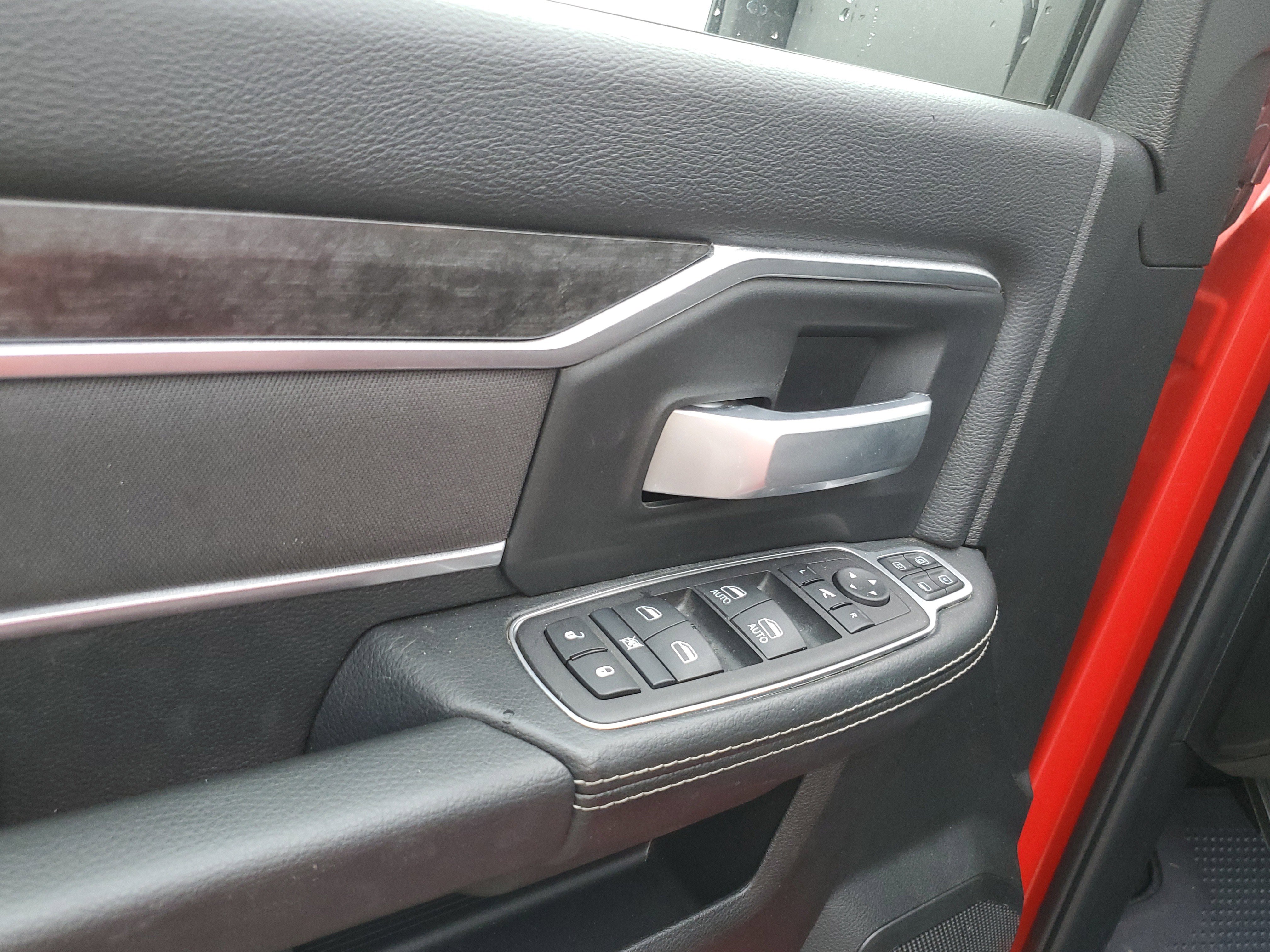 Used 2024 RAM 2500 Big Horn w/ Safety Group image 7