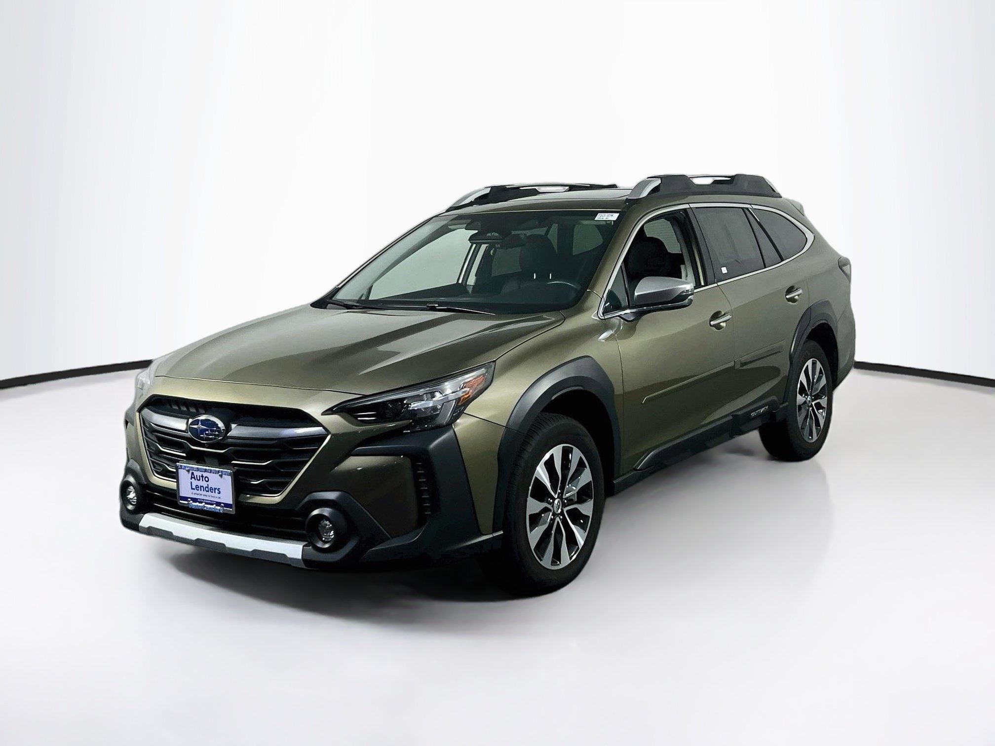 Used 2023 Subaru Outback Touring AWD/4WD image 1