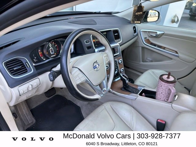 Used 2016 Volvo S60 T5 Premier w/ Climate Package AWD/4WD image 2