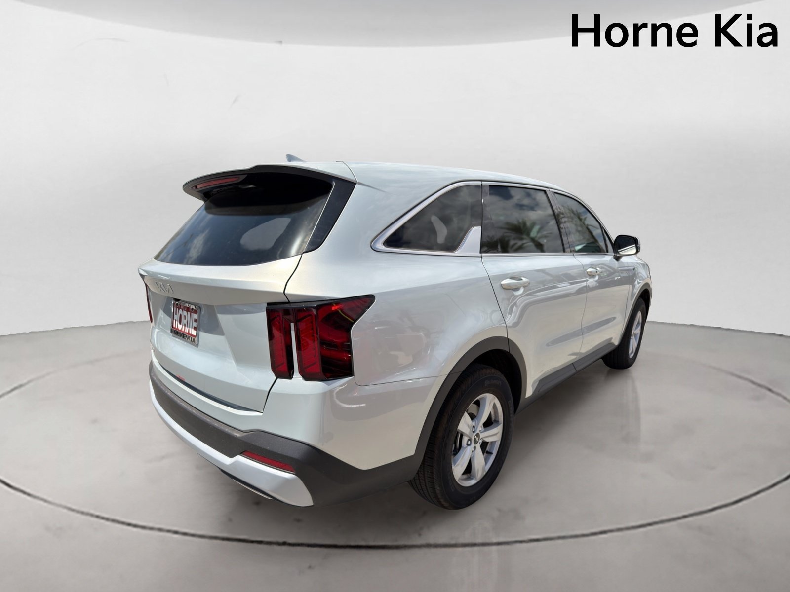New 2026 Kia Sorento LX FWD image 4