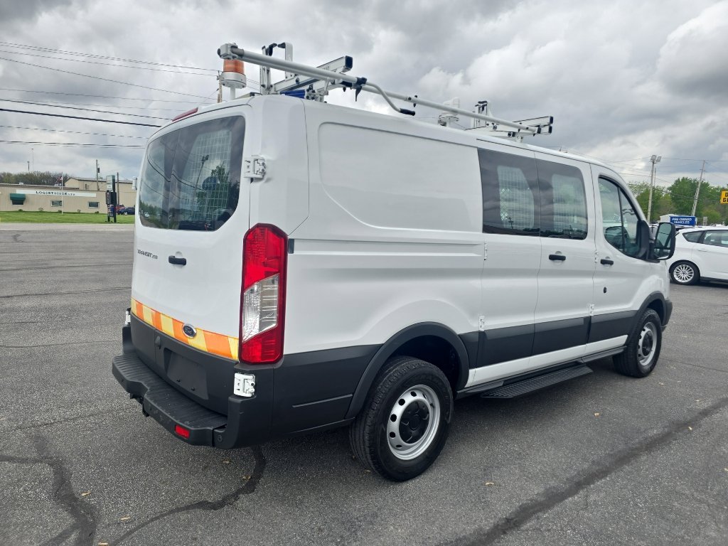 Used 2016 Ford Transit 250 130 Low Roof RWD image 6