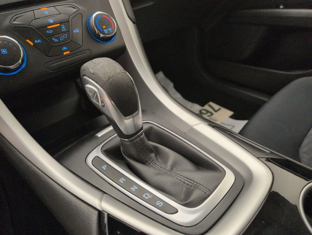 Used 2016 Ford Fusion SE FWD image 28