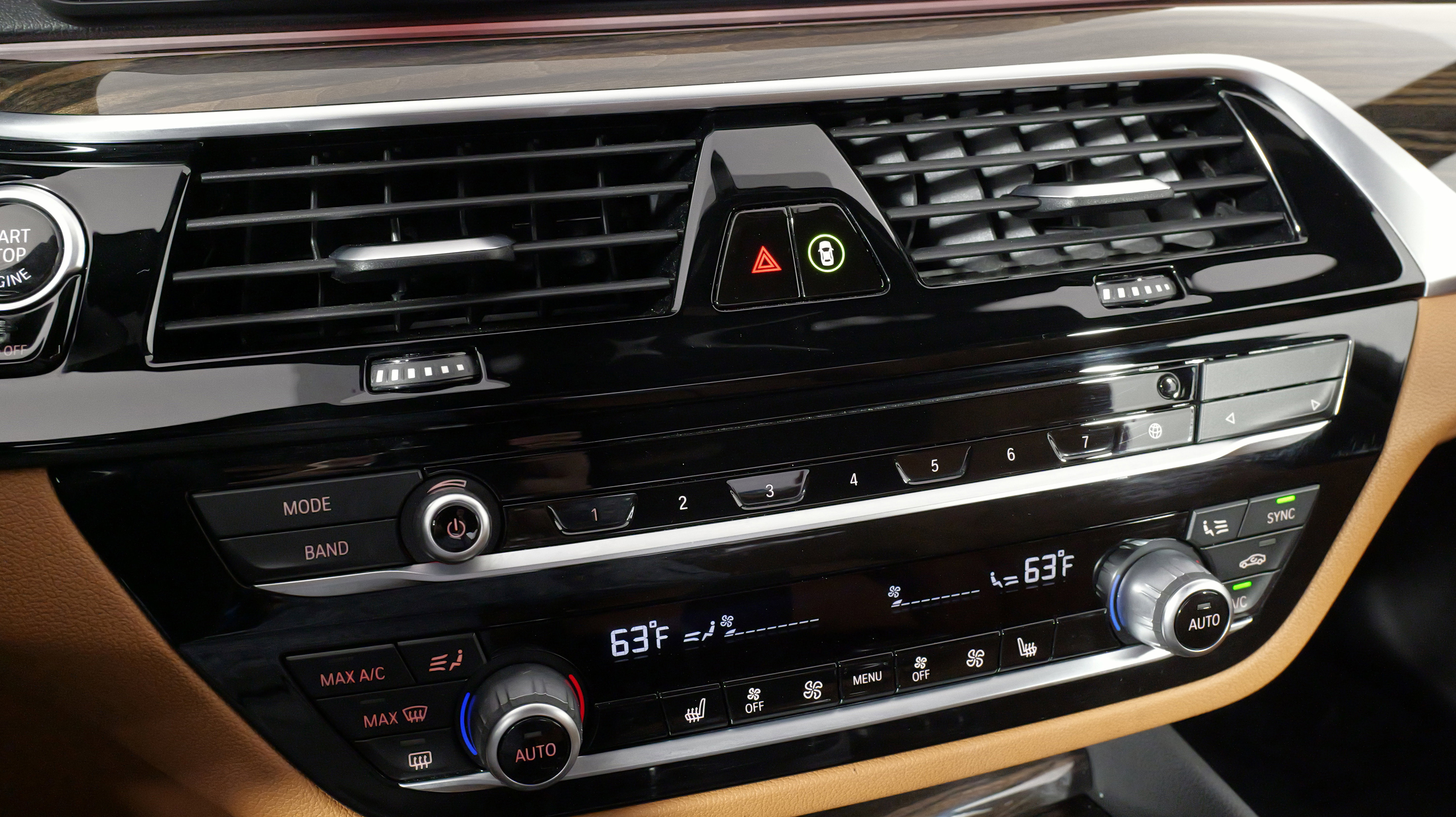 Used 2022 BMW 530i xDrive w/ Convenience Package image 53