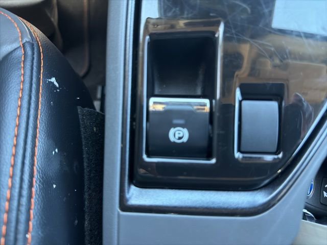 Used 2024 Subaru Crosstrek 2.5i Limited AWD/4WD image 40