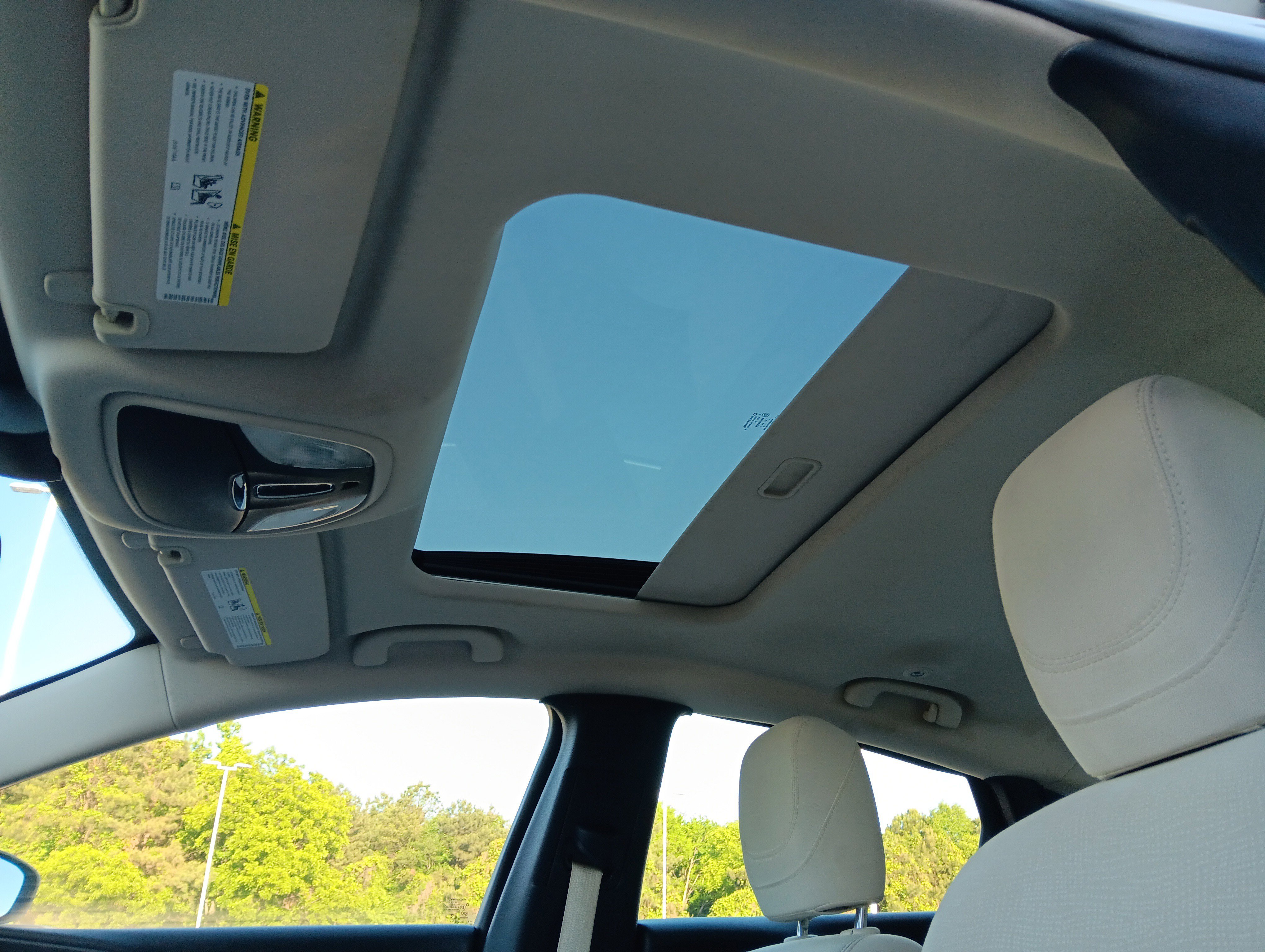 Used 2016 Chrysler 200 Limited w/ Anniversary Edition FWD image 15